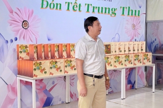 Đong đầy yêu thương: Buổi trao tặng quà Trung Thu 2026 cho CBNV Phan Anh
